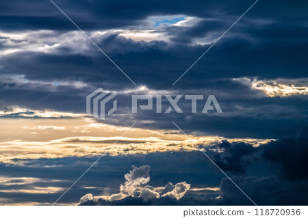 Yokohama cityscape in Japan in September. Signs of autumn...Various clouds are flowing...Creation of the world...=21st Yokohama cityscape in Japan in September. Signs of autumn...Various clouds are flowing...Creation of the world...=21st 118720936