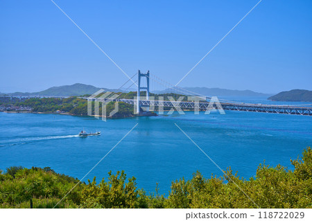 View to the west from Mt. Washuu in Kurashiki, Okayama Prefecture (Shimotsui Seto Bridge, Mutsuguchi Island, etc.) 118722029