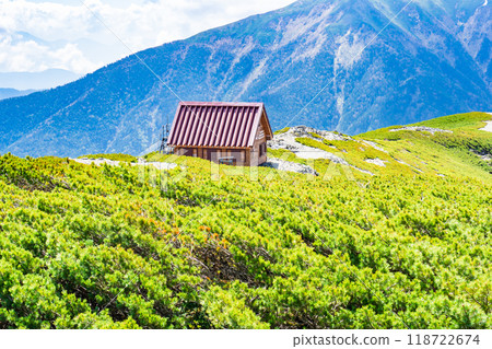 Early summer climbing of Mt. Ogouchi in the Southern Alps - Mt. Ogouchi refuge hut 118722674