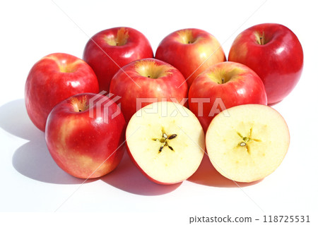 Apple (Cheeky) Apple (Cheeky) 118725531