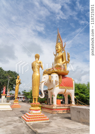 Buddha in Mai Sot Thailand 118725851