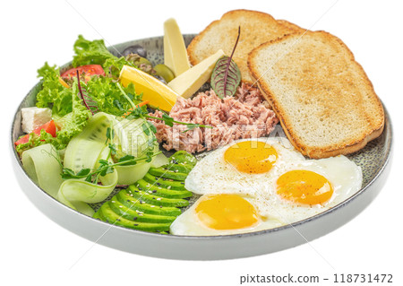 Healthy breakfast or lunch Avocado, canned tuna and egg toast on plate isolated on white background. top view 118731472