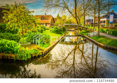 skyline of old town Giethoorn skyline of old town Giethoorn 118734480