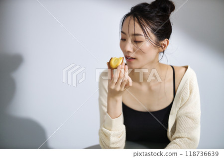 20多歲女性的美麗 20多歲女性的美麗 118736639