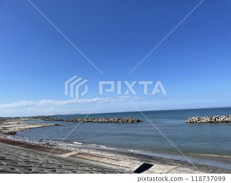 Shonan sea as seen from Chigasaki coast 118737099
