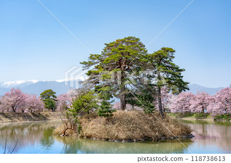 長野縣伊那市，江戶時代高遠氏興建的農業水庫－泉六堂堤壩 118738613