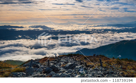 Climbing Mt. Karamatsu in autumn: Dawn (from near Mt. Happo) 118739194