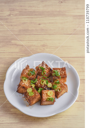 Teriyaki fried tofu 118739799