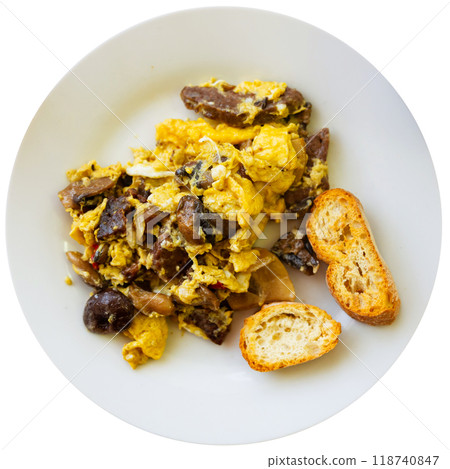 Omelette with mushrooms and blood sausage Omelette with mushrooms and blood sausage 118740847