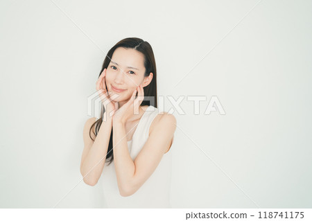 Skin care for women in their 30's 118741175