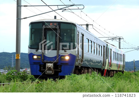 [越後心跳鐵道] ET122型（妙高羽馬線：春日山～高田） 118741823
