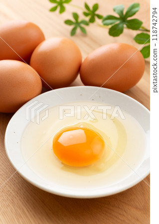 生雞蛋 生雞蛋 118742794