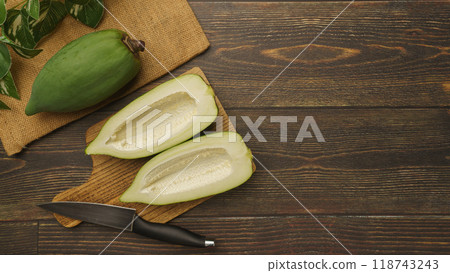 Blue Papaya 118743243