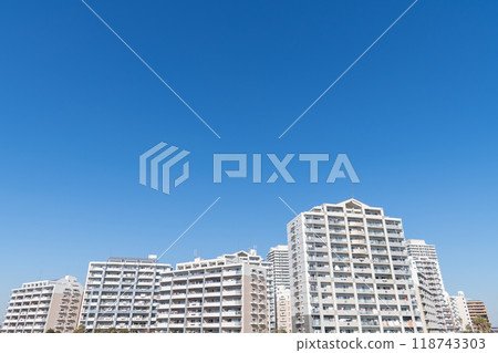 在藍天的豪宅 在藍天的豪宅 118743303