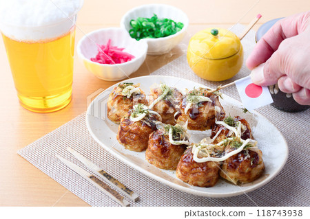盤子裡的章魚燒 118743938