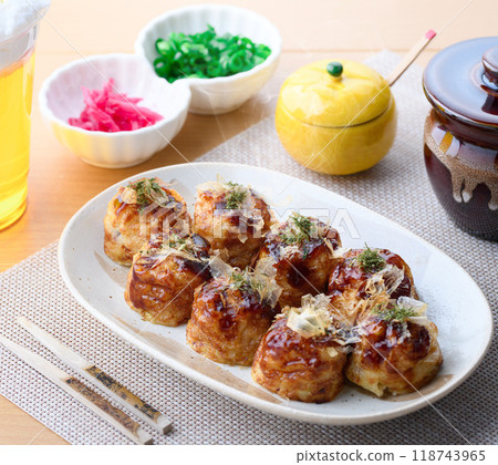 Takoyaki served on a plate Takoyaki served on a plate 118743965