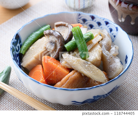 標準的家常燉菜 標準的家常燉菜 118744405