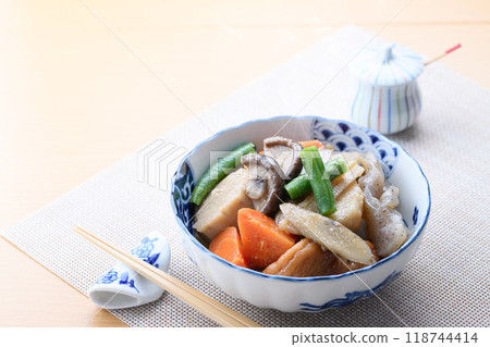 標準的家常燉菜 標準的家常燉菜 118744414