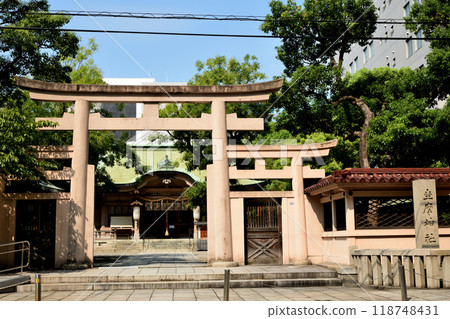 座間神社（鳥居）[大阪府大阪市中央區] 118748431