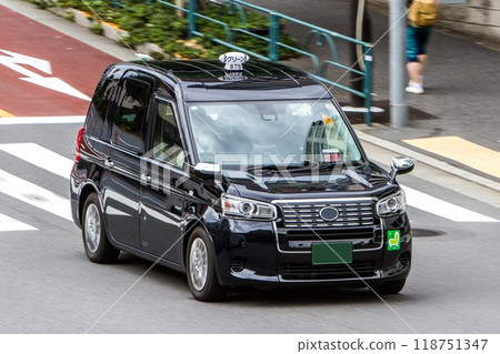 日本計程車 118751347