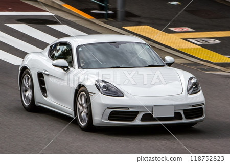 Porsche 118752823