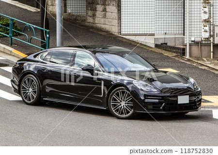 保時捷Panamera 118752830