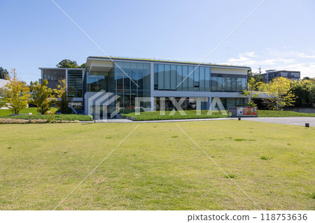 Nagano Prefectural Art Museum, Nagano City Shiroyama Park 118753636