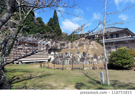 位於下關市著名旅遊景點高山寺境內的萬骨塔 118753855