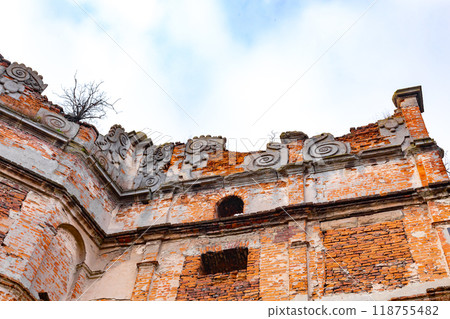 Stare Selo Old village Castle, Lviv region, Ukraine. Castle in the Stare Selo old village near the Lviv in western Ukraine Stare Selo Old village Castle, Lviv region, Ukraine. Castle in the Stare Selo old village near the Lviv in western Ukraine 118755482