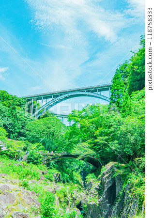 Takachiho Gorge of Midsummer Takachiho Gorge of Midsummer 118758333