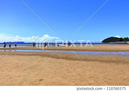 [Kagawa Prefecture] Chichibugahama (Seto Inland Sea Mirror) A tourist attraction known for its spectacular sunsets 118760375
