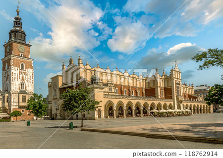 Main Market Square, Krakow, Poland 118762914