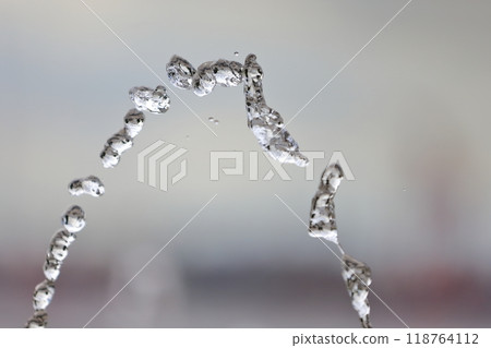 飛濺的噴泉 118764112