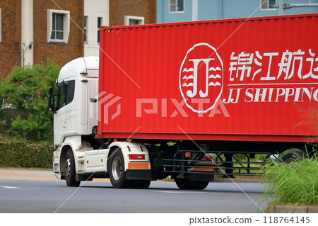 Trailer truck image 118764145