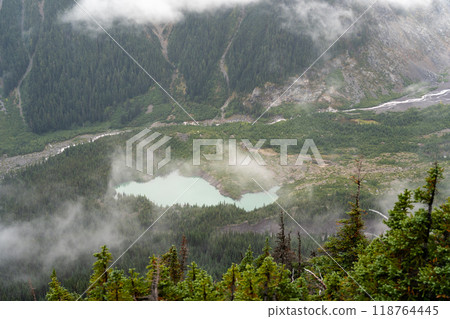 Stunning views of the lush Burroughs Mountains along Sunrise Rim Trail. 118764445