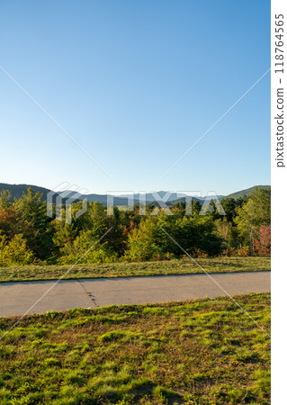 A beautiful view of mountains in White Mountain National Forest. 118764565