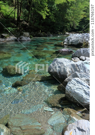 Yasui Valley, Otomegawara Landscape, Late Summer (Niyodogawa Town, Kochi Prefecture) Yasui Valley, Otomegawara Landscape, Late Summer (Niyodogawa Town, Kochi Prefecture) 118766197