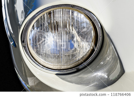 Details of an old, classic car, retro vehicle. Details of an old, classic car, retro vehicle. 118766406