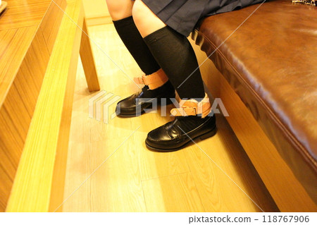 Female high school student legs 118767906