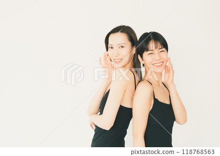 年輕女性的自我提升（美容/外表） 118768563