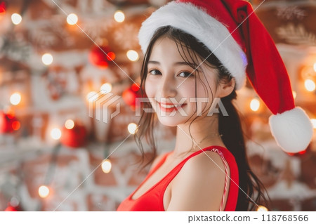 日本女人戴著聖誕帽享受聖誕節(性感、可愛、模特兒、肖像) 日本女人戴著聖誕帽享受聖誕節(性感、可愛、模特兒、肖像) 118768566