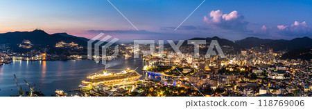 Cruise ship arriving at Nagasaki Port (Adora Magic City) Night view from Mt. Nabekanmuriyama Panorama [Nagasaki City] 118769006