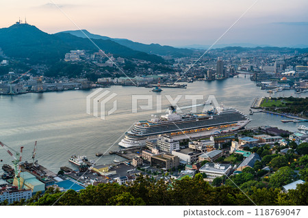 Cruise ship arriving at Nagasaki Port (Adora Magic City) Evening view from Mt. Nabekanmuri [Nagasaki City] 118769047
