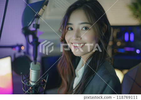A female office worker filming a video in her room (side job, live streaming, YouTube, YouTuber, creator) 118769111