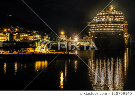 Cruise ship arriving at Nagasaki Port (Adora Magic City) Night view from Mizube no Mori Park [Nagasaki City] 118769140