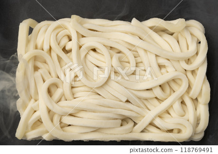 Frozen udon noodles Cold udon noodles Frozen udon noodles Cold udon noodles 118769491