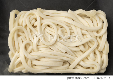 Frozen udon noodles Cold udon noodles 118769493
