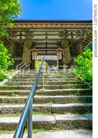 Nitenmon Gate (Important Cultural Property) at Kongorinji Temple (Koto Sanzan), Aisho-cho, Aichi-gun, Shiga Prefecture Nitenmon Gate (Important Cultural Property) at Kongorinji Temple (Koto Sanzan), Aisho-cho, Aichi-gun, Shiga Prefecture 118769578