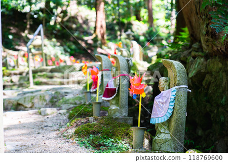 滋賀郡愛知縣愛莊町、金剛林寺(江東三山)、仙台地藏參道 滋賀郡愛知縣愛莊町、金剛林寺(江東三山)、仙台地藏參道 118769600