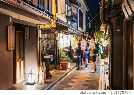 京都先鬥町吸引大量外國遊客 京都先鬥町吸引大量外國遊客 118770764